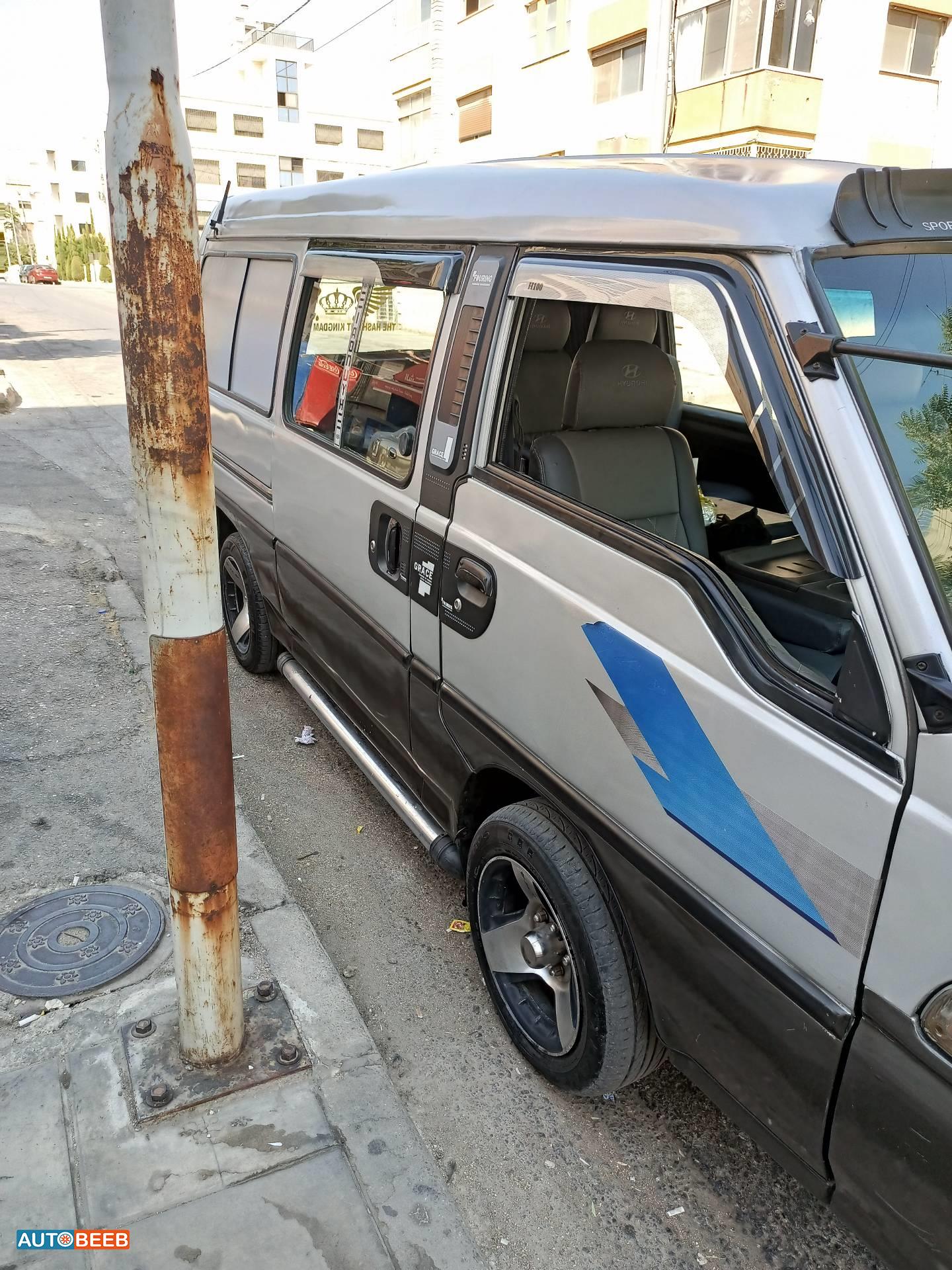 ميني فان هيونداي 2001