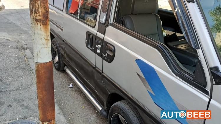 ميني فان هيونداي 2001