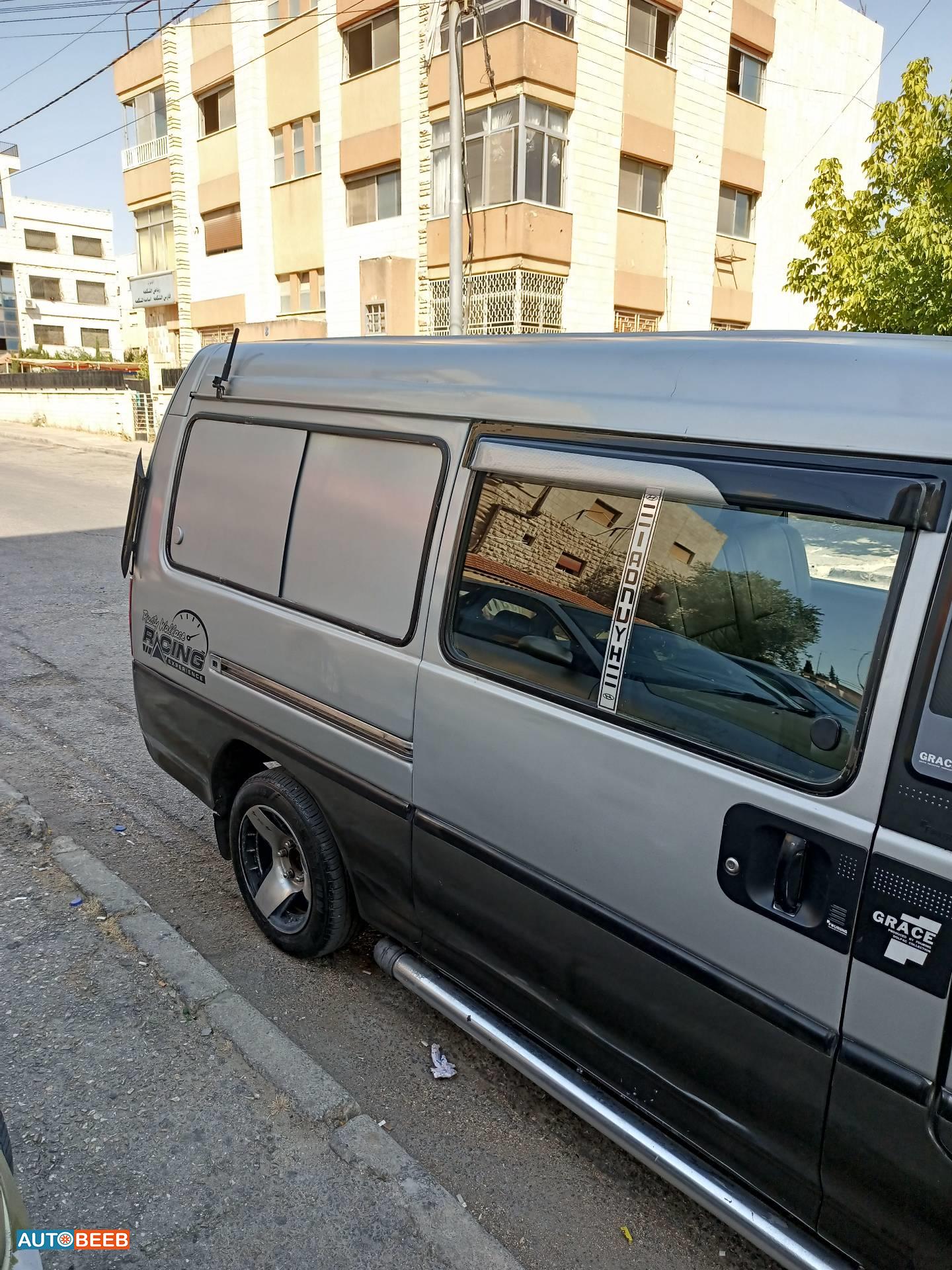 ميني فان هيونداي 2001