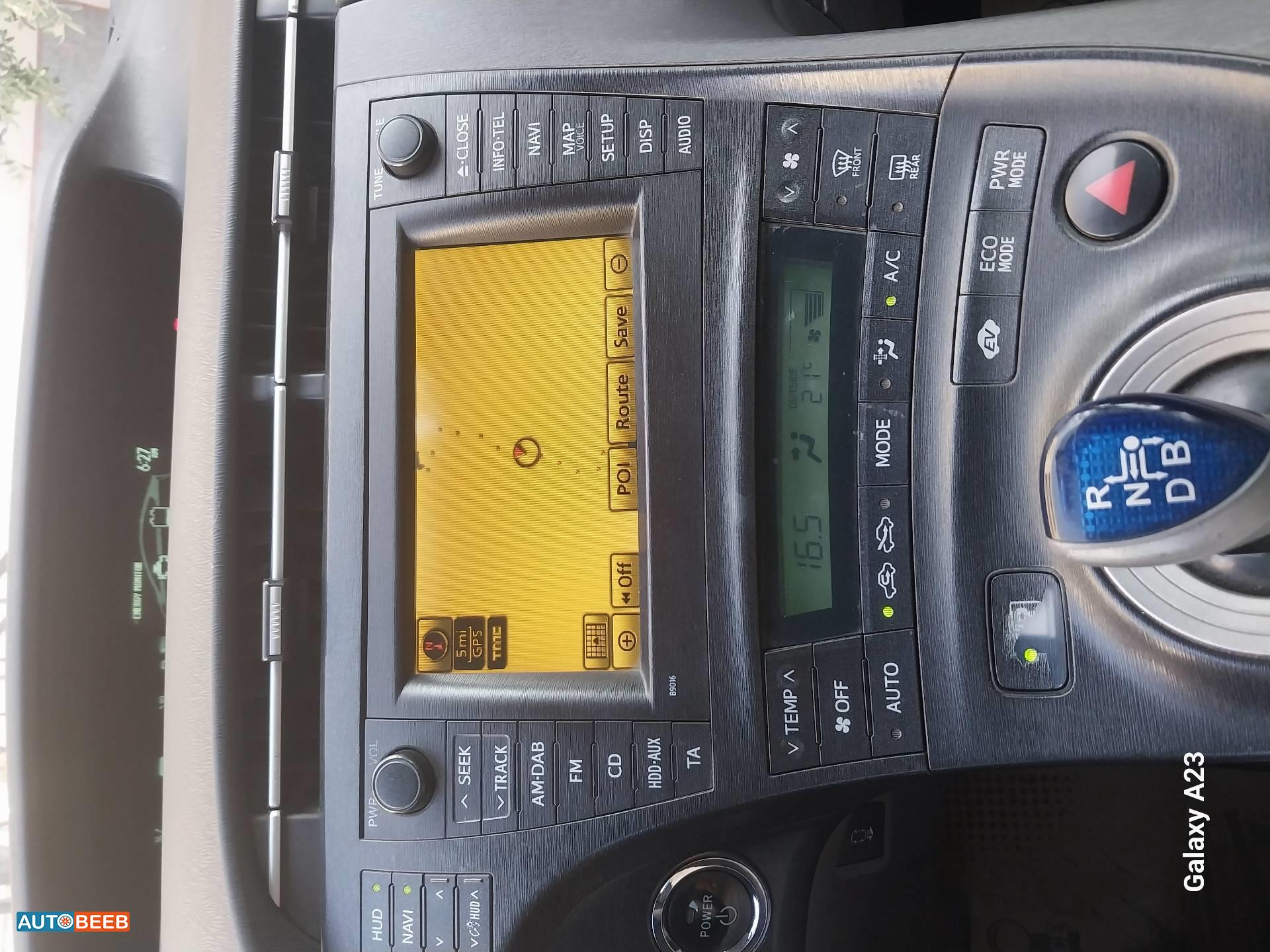 تويوتا بريوس 2010