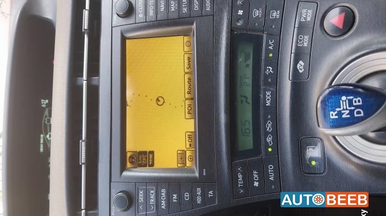 تويوتا بريوس 2010