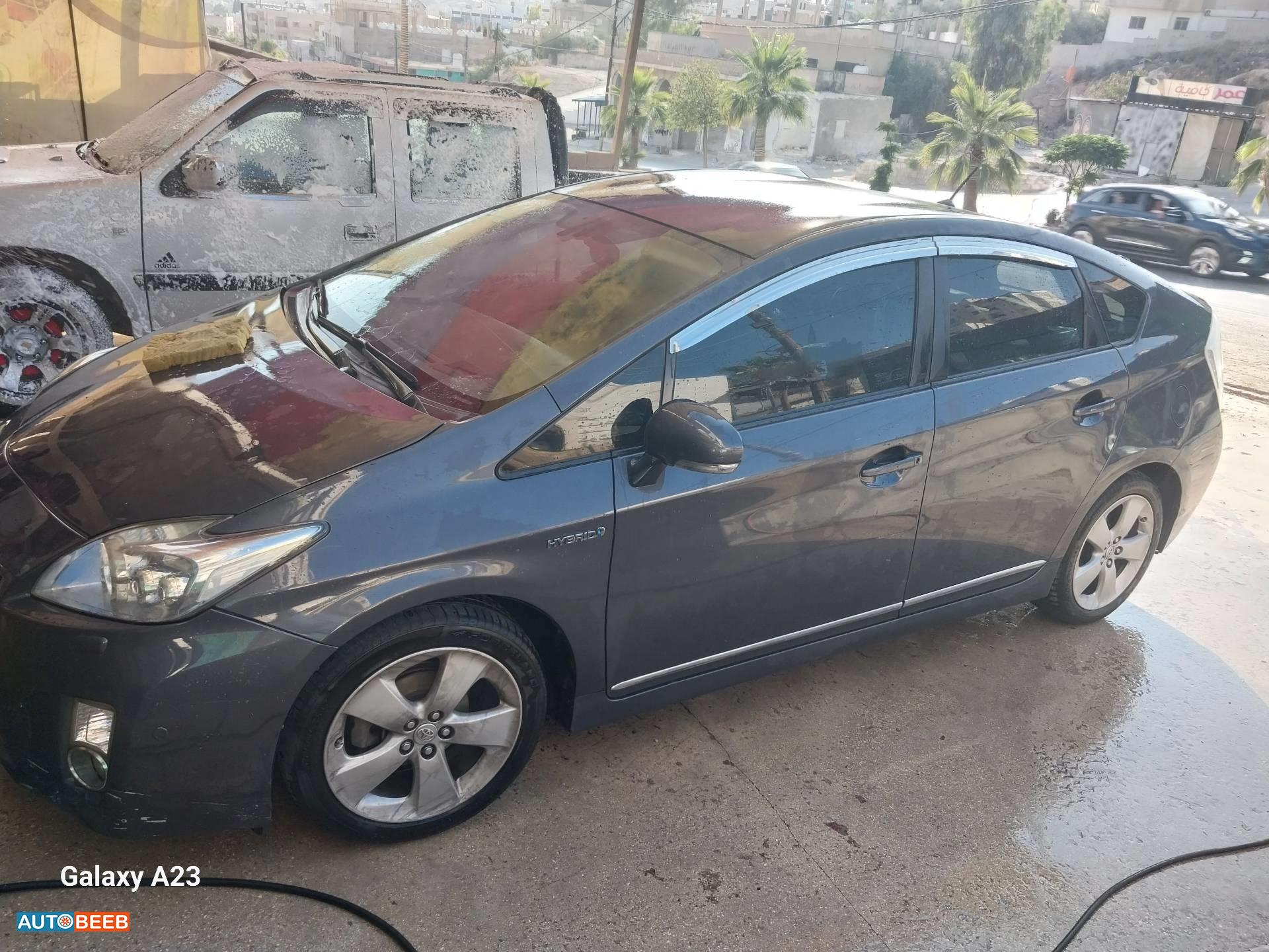 تويوتا بريوس 2010