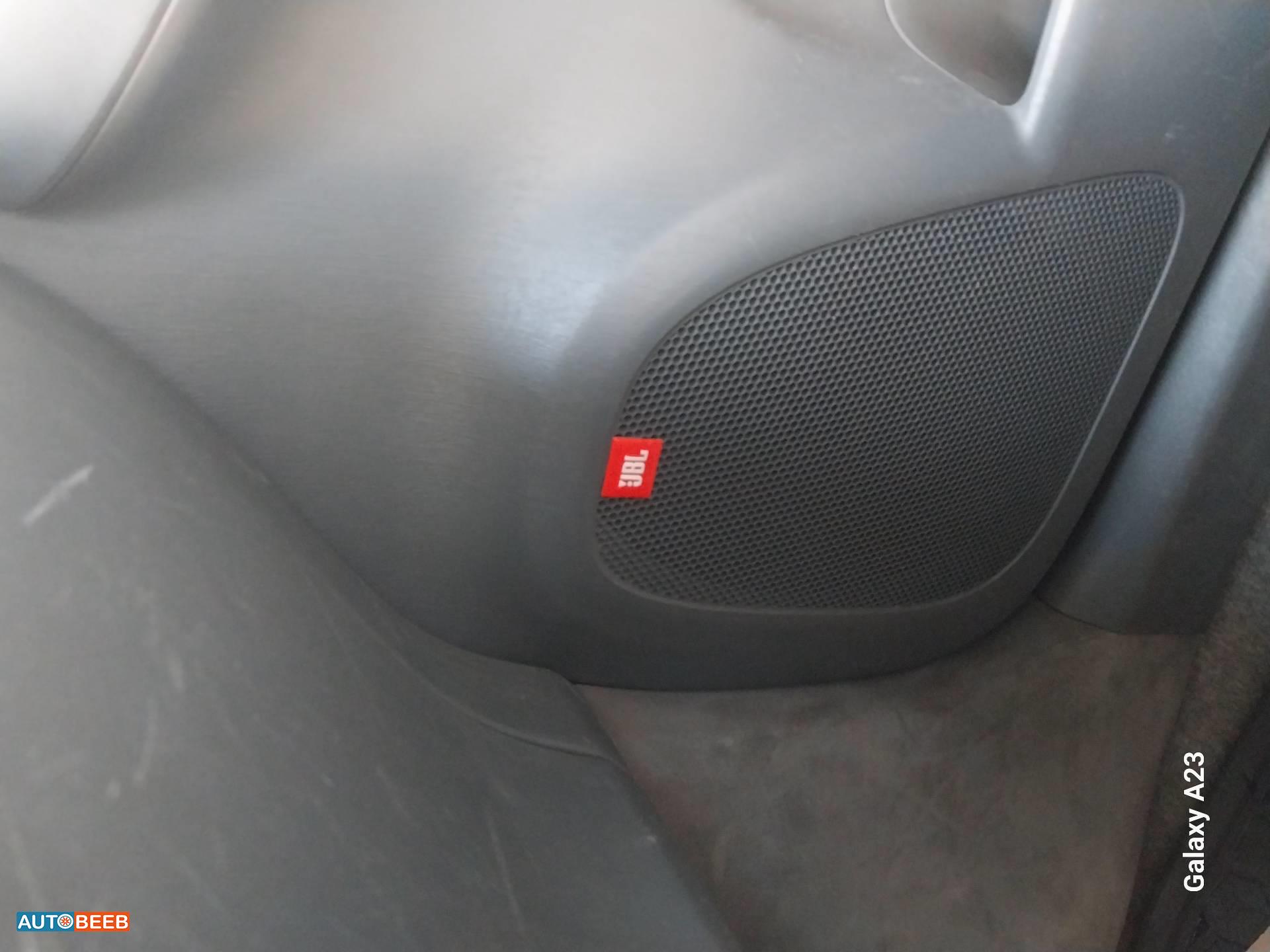 تويوتا بريوس 2010