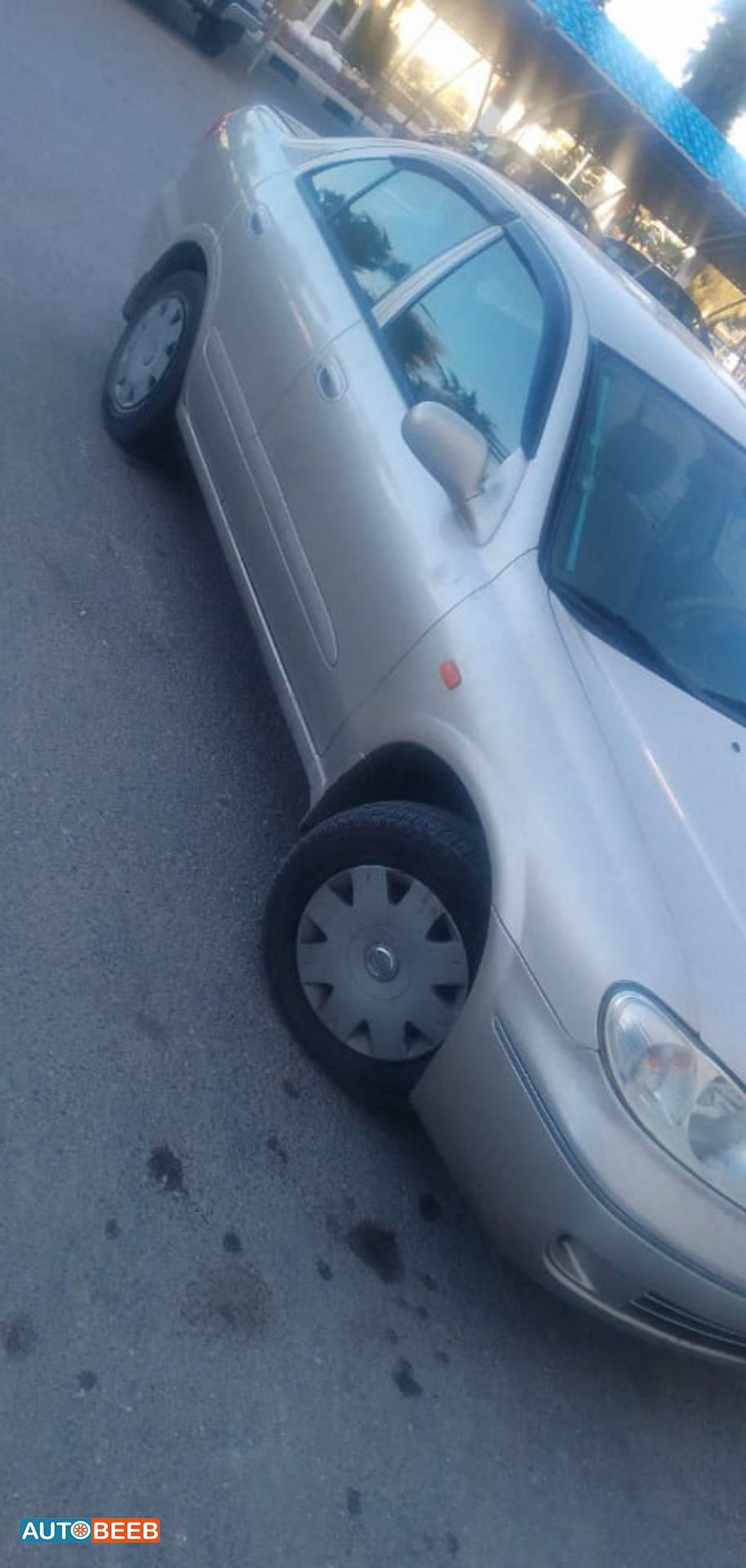 Nissan Sunny 2005
