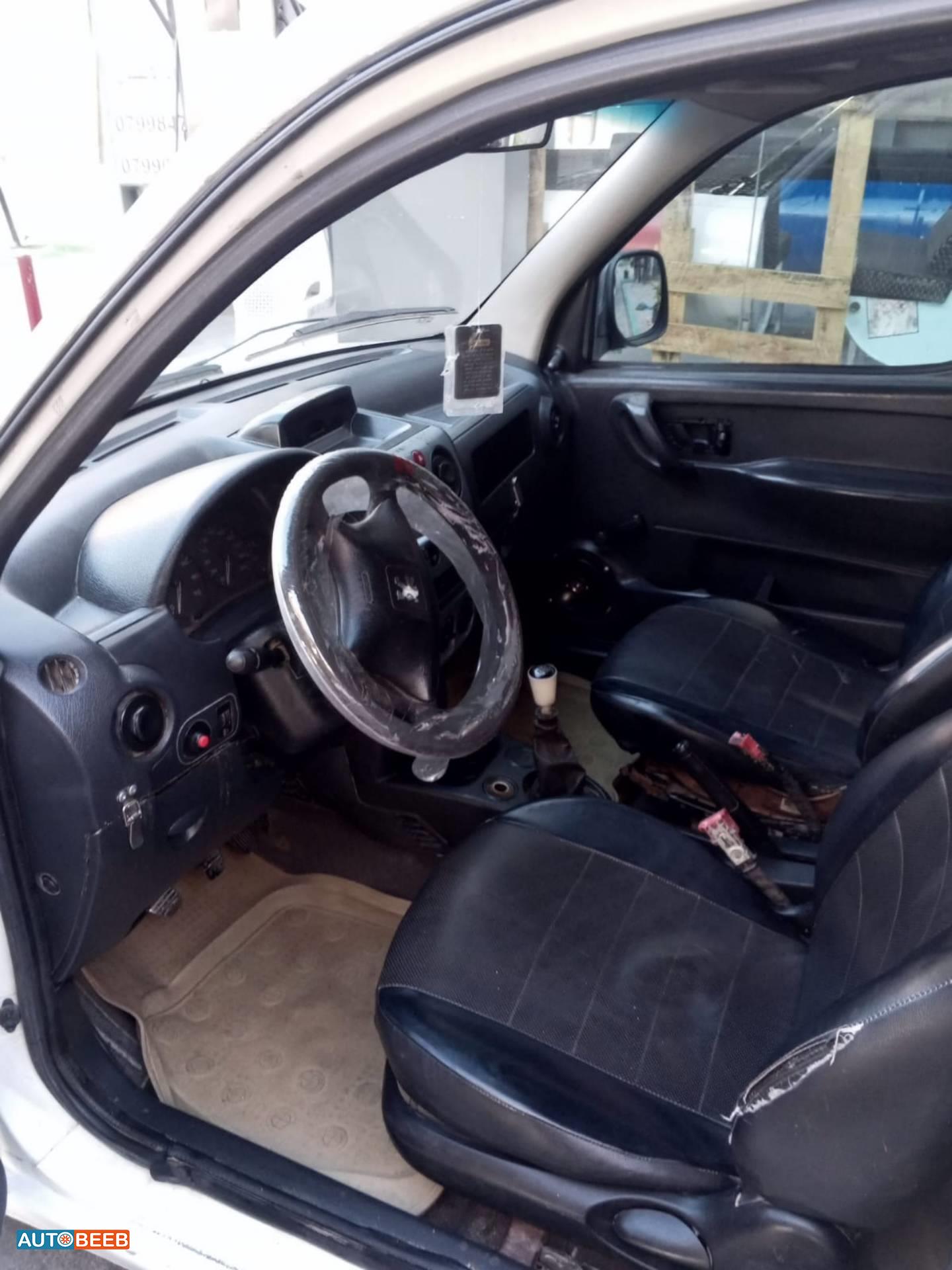 Peugeot Partner 2012