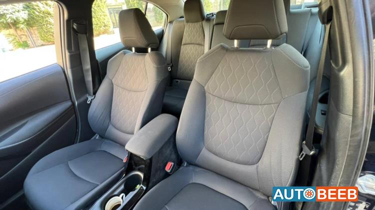 تويوتا بريوس 2017