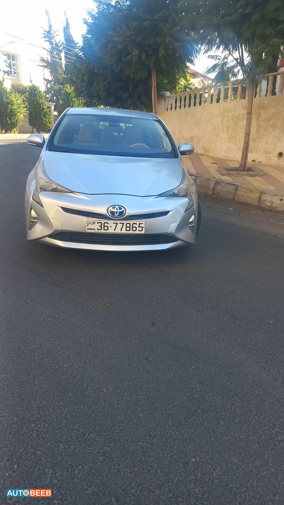 تويوتا بريوس 2017