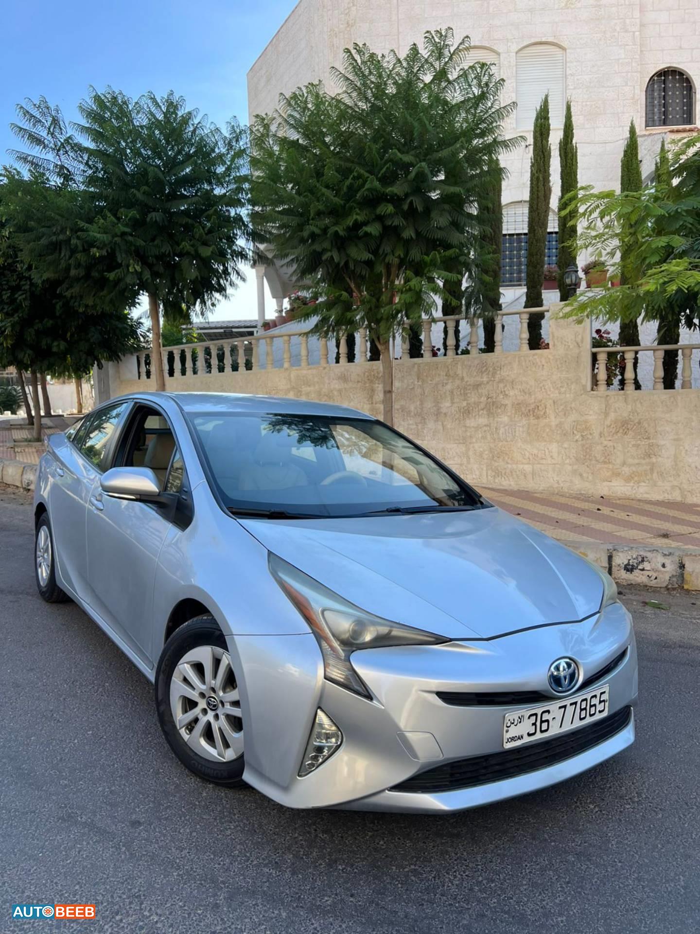 تويوتا بريوس 2017