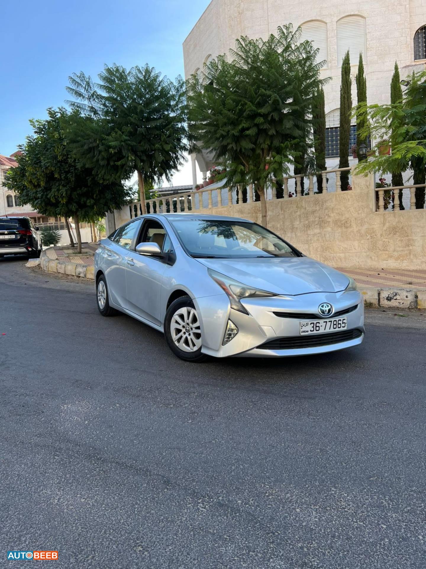 تويوتا بريوس 2017