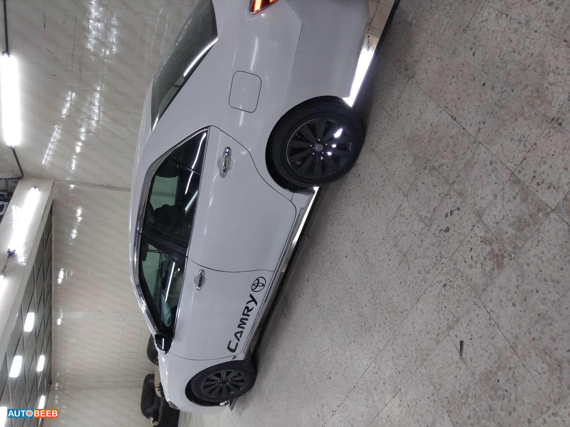 تويوتا كامري 2013