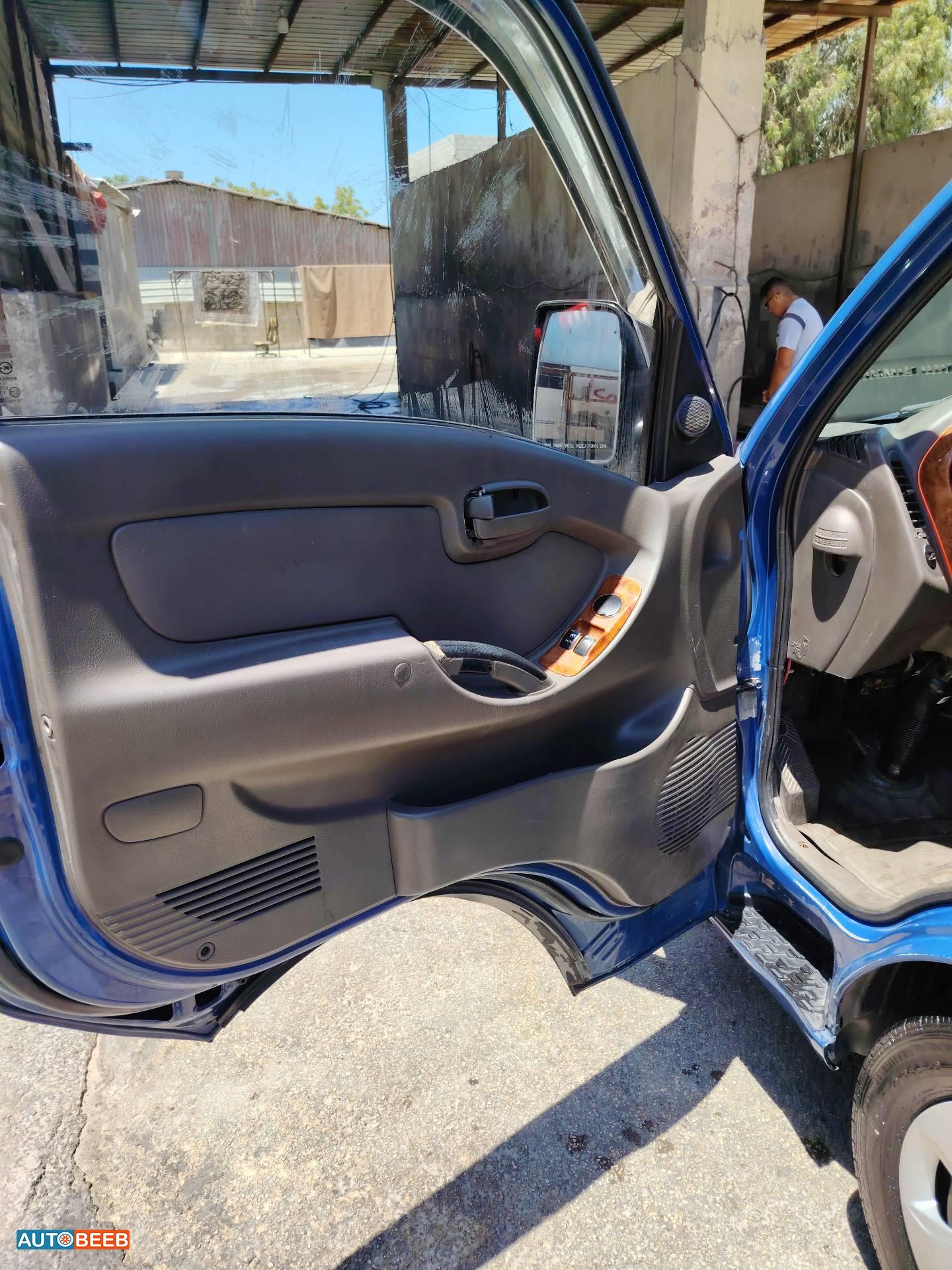 caravan Hyundai 2010