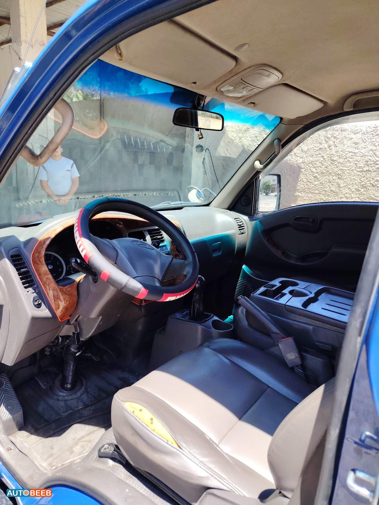 caravan Hyundai 2010