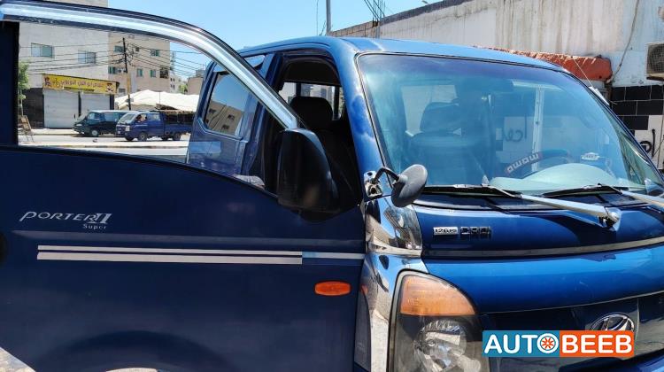 caravan Hyundai 2010