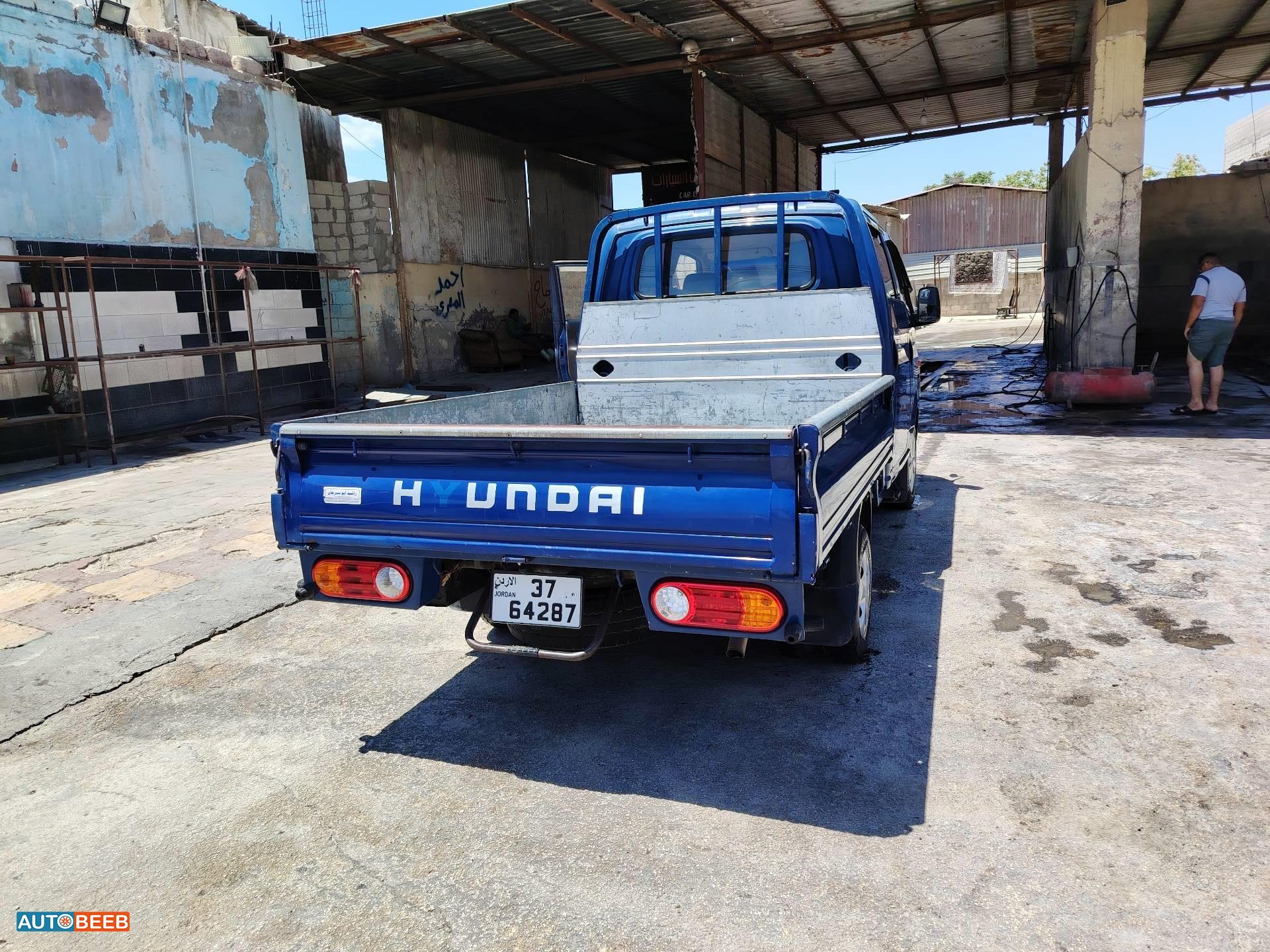 caravan Hyundai 2010