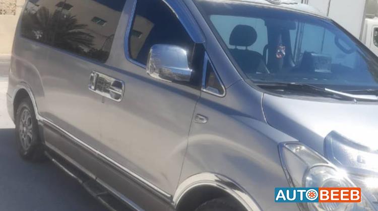 ميني باص هيونداي 2011