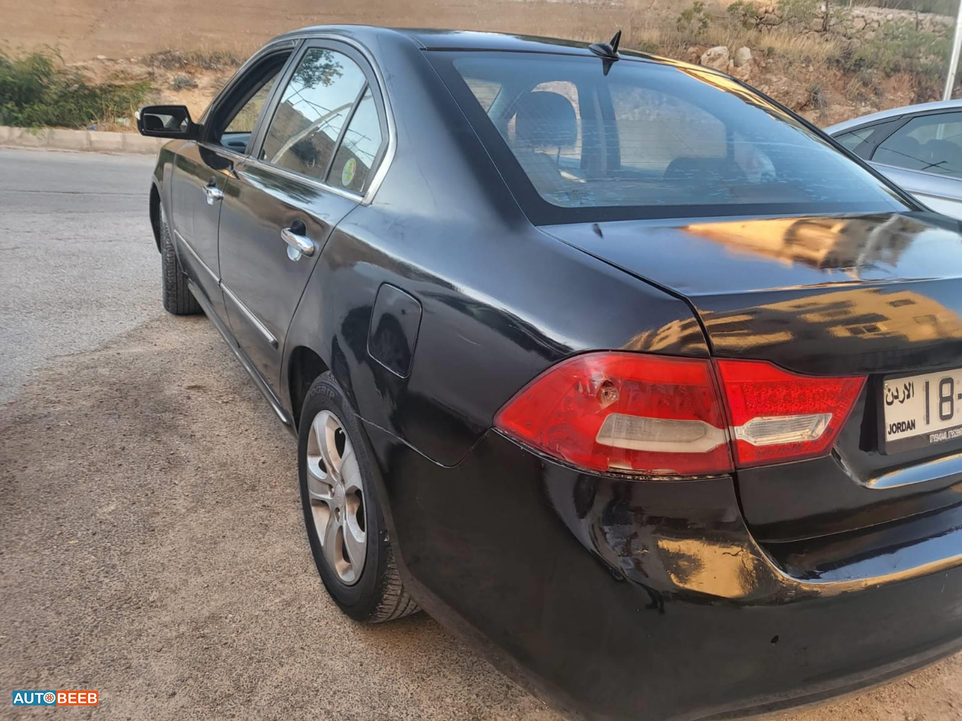 كيا لوتزي 2009