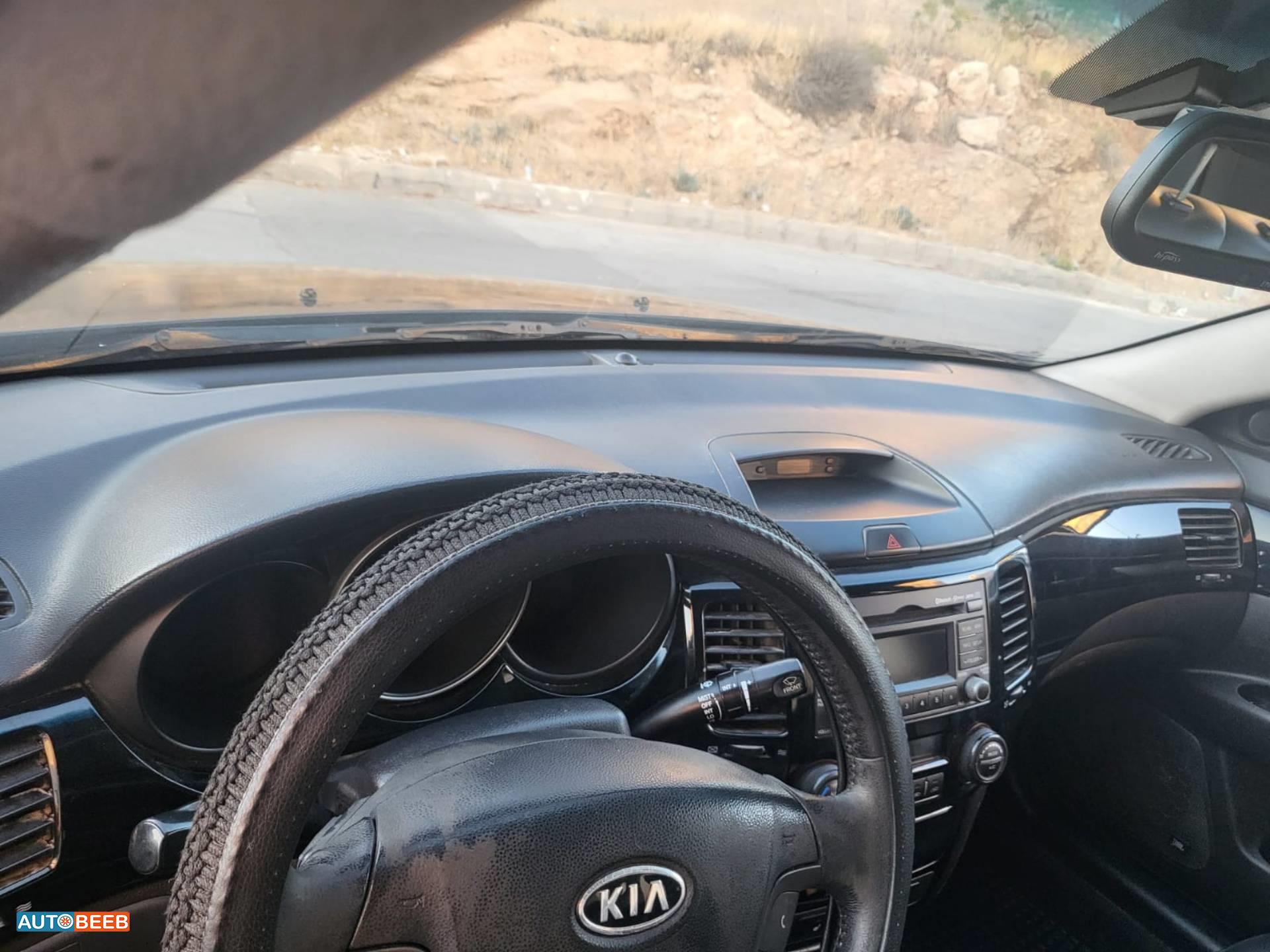 كيا لوتزي 2009