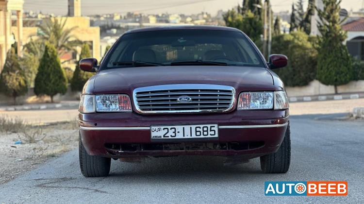 Ford Crown Victoria 2003