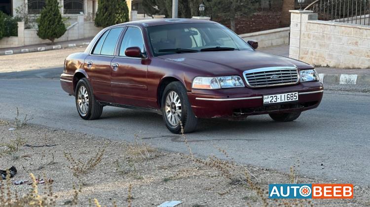 Ford Crown Victoria 2003