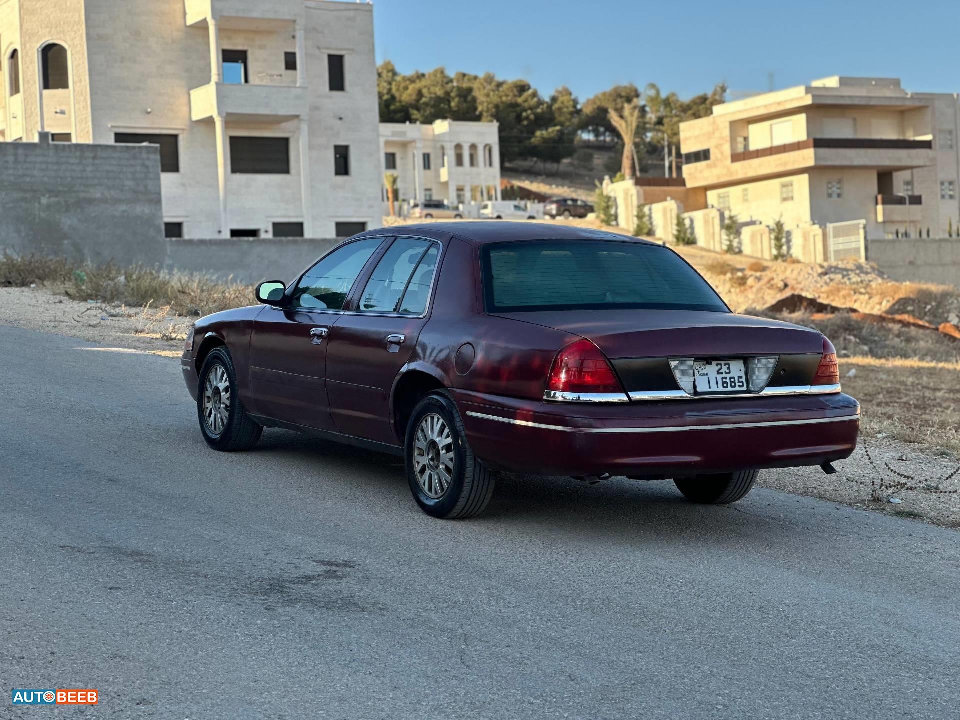 Ford Crown Victoria 2003