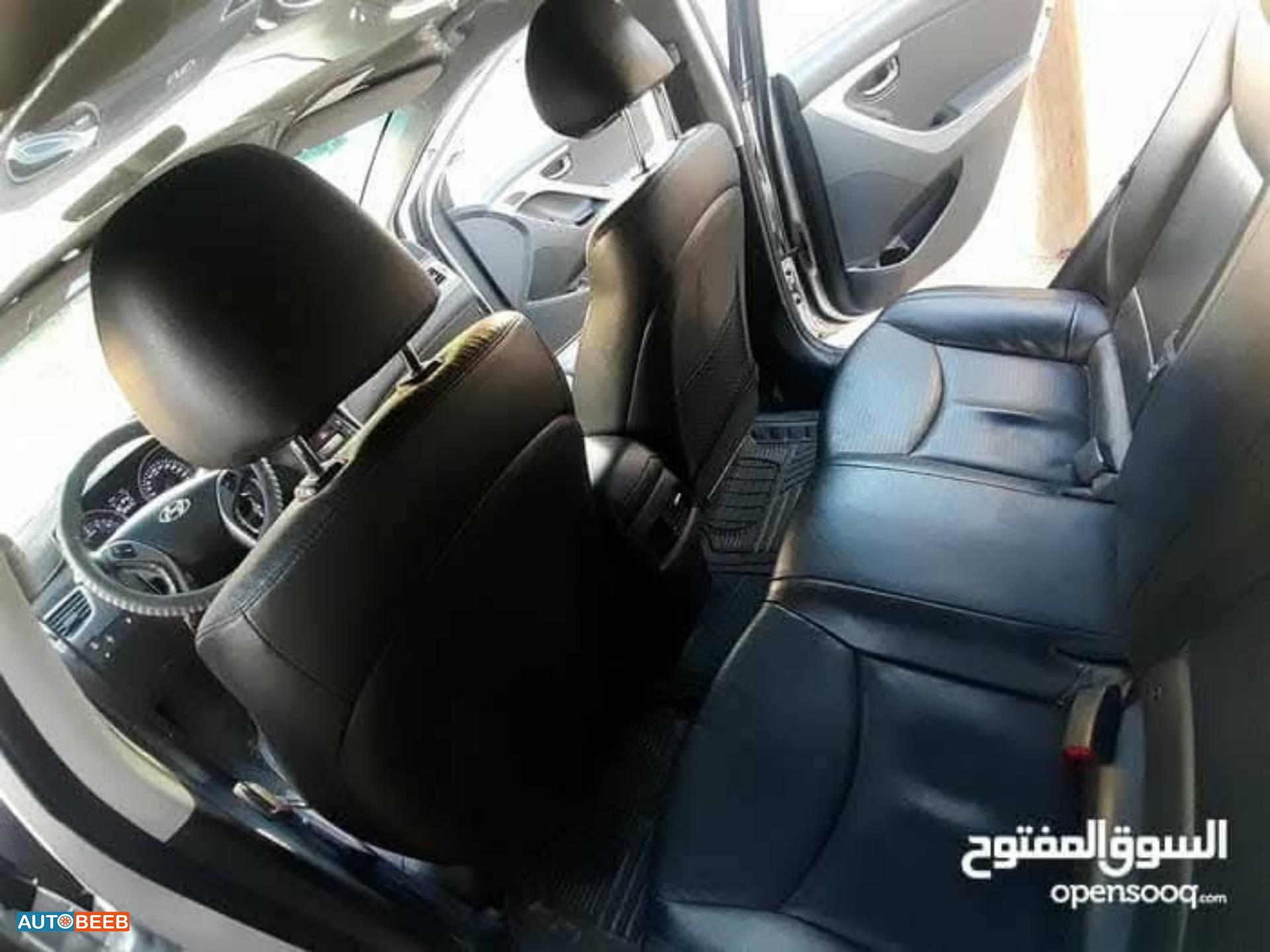 هيونداي افانتي 2014