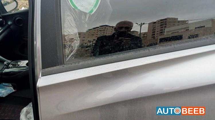 بي واي دي E2 2024