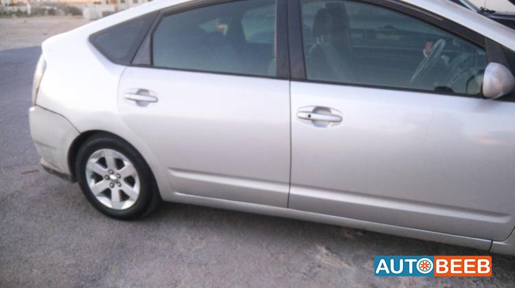 تويوتا بريوس 2005