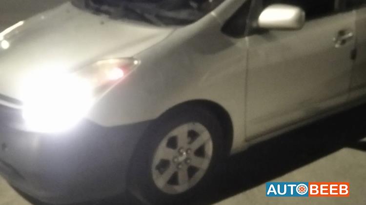 تويوتا بريوس 2005