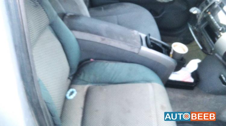 تويوتا بريوس 2005