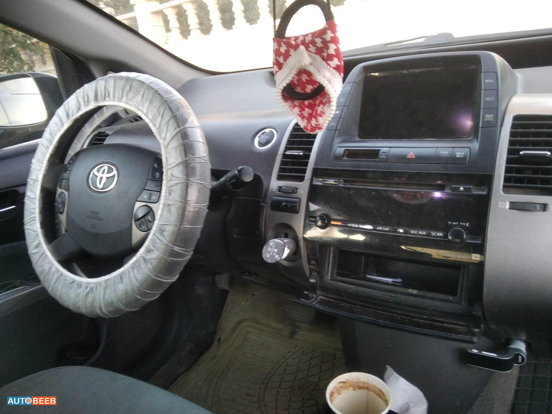 تويوتا بريوس 2005