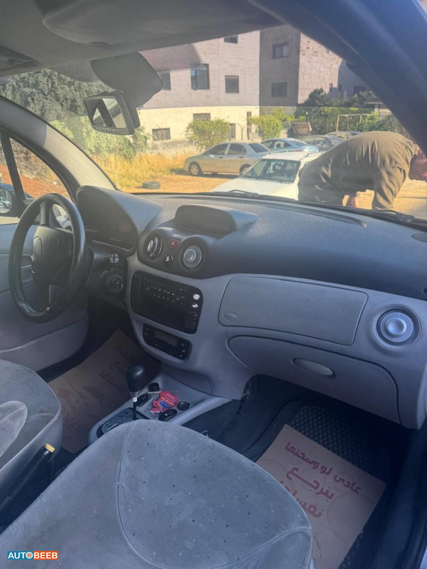 سيتروين سي 3 2004