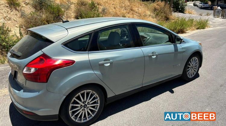 فورد فوكس 2013