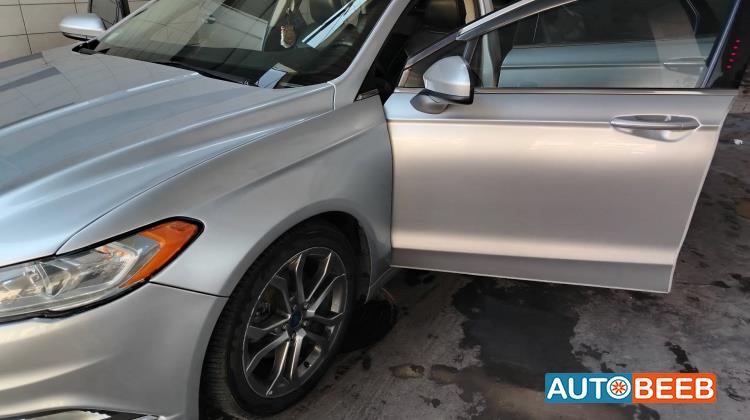 Ford Fusion 2017