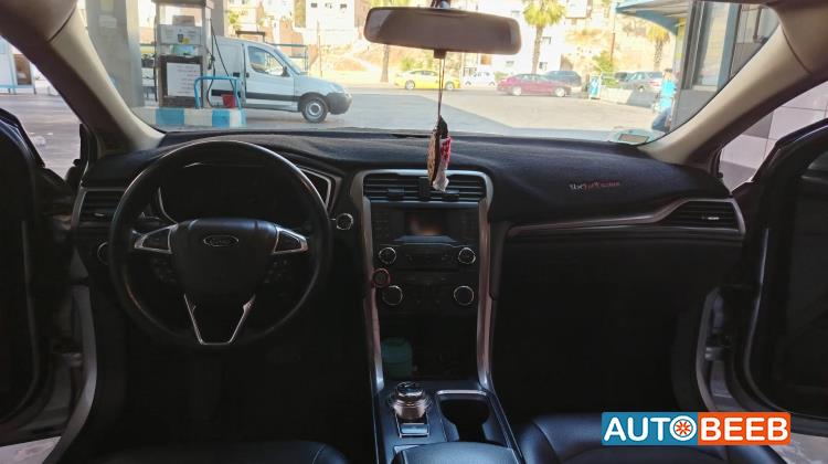 Ford Fusion 2017