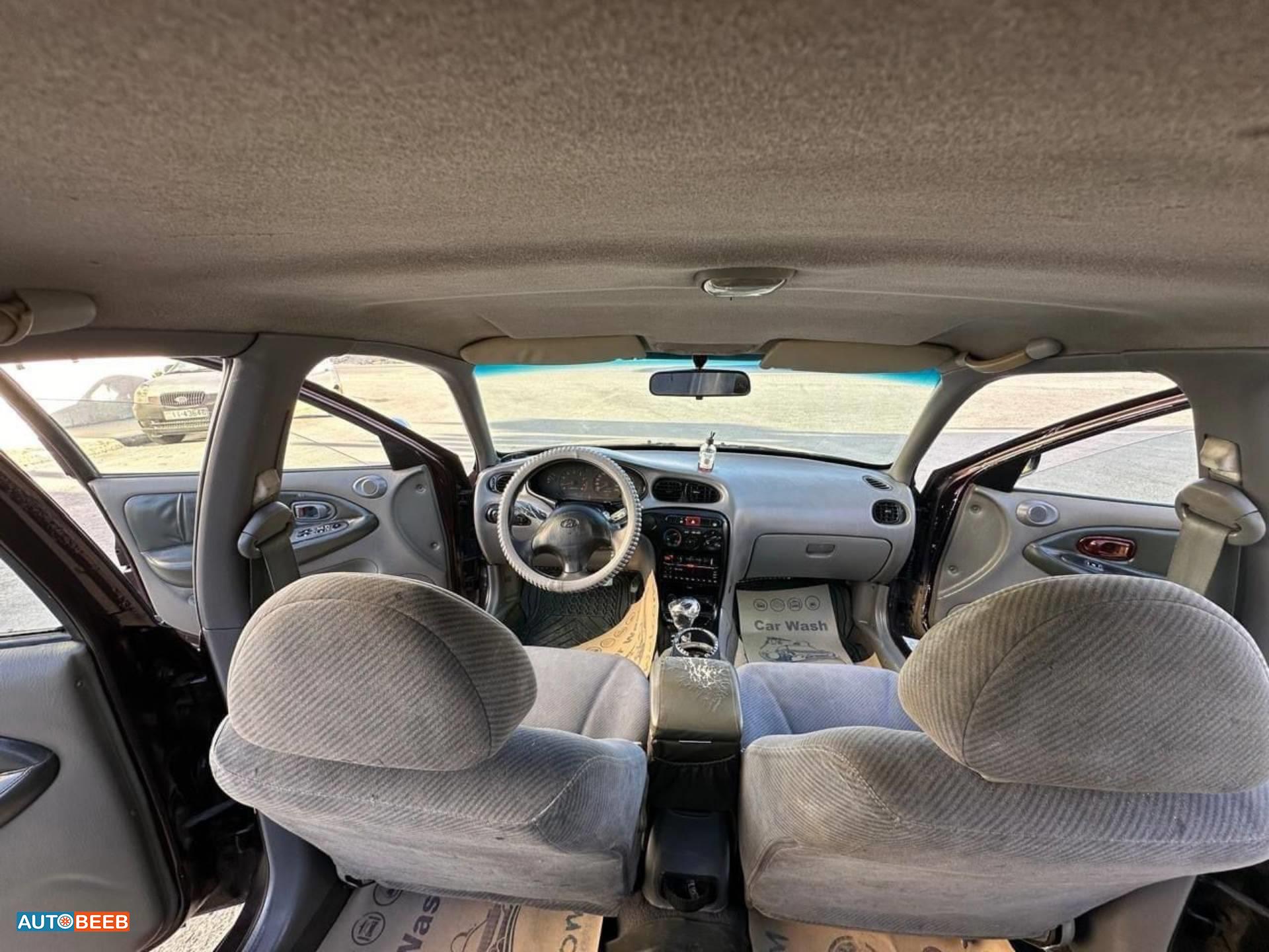 Hyundai Avante 1999