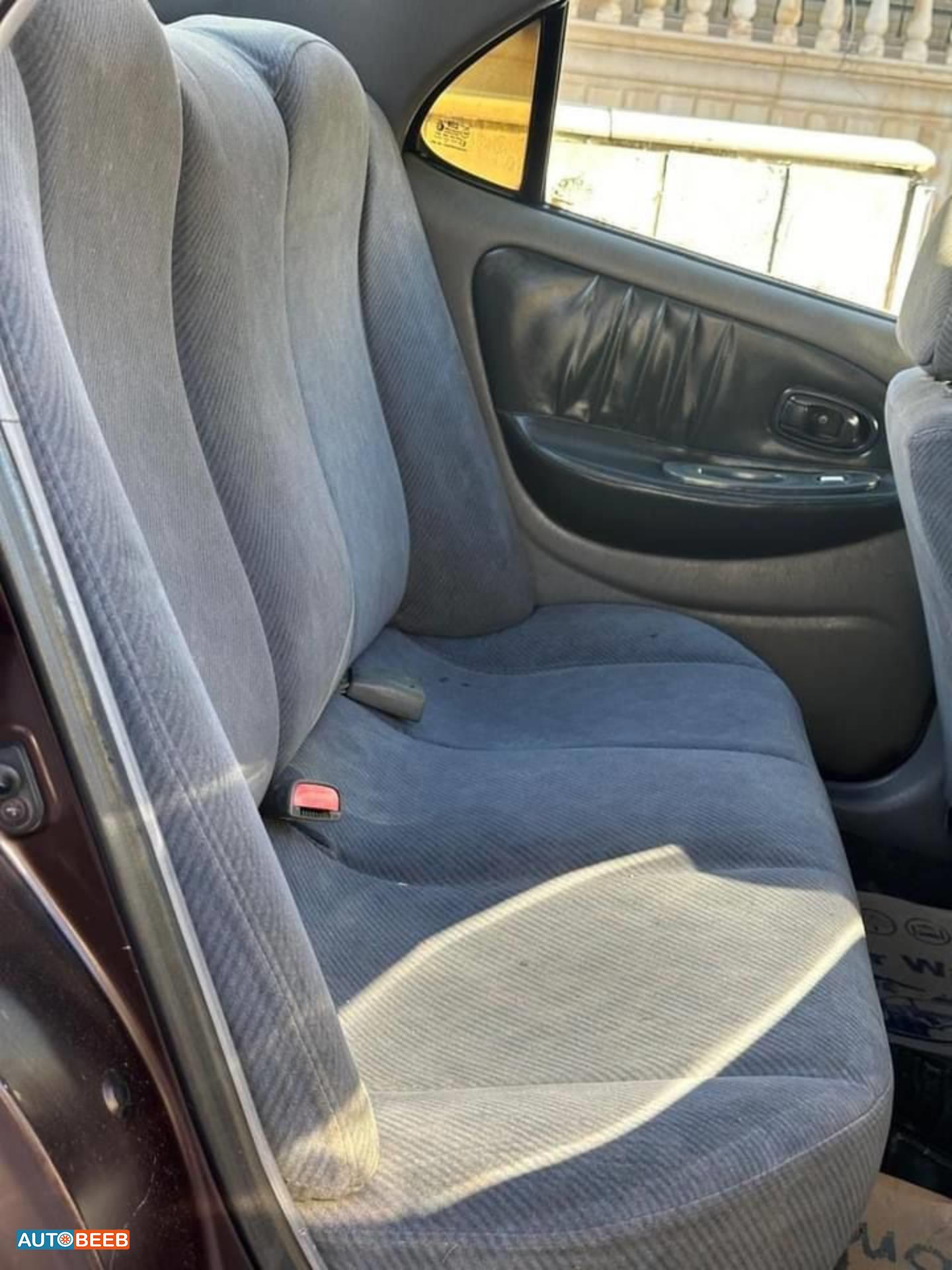 Hyundai Avante 1999