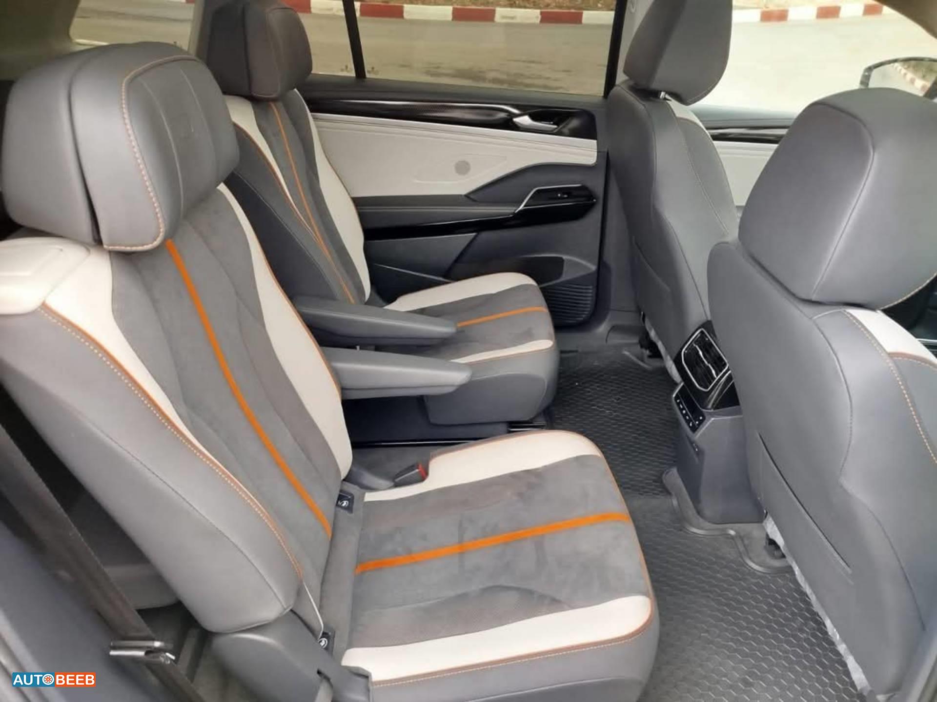 Volkswagen ID.6 2022