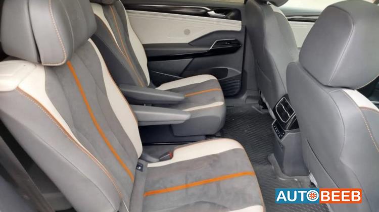 Volkswagen ID.6 2022