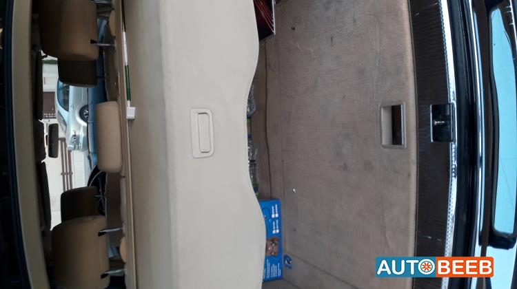 فولكس فاجن طوارق 2006