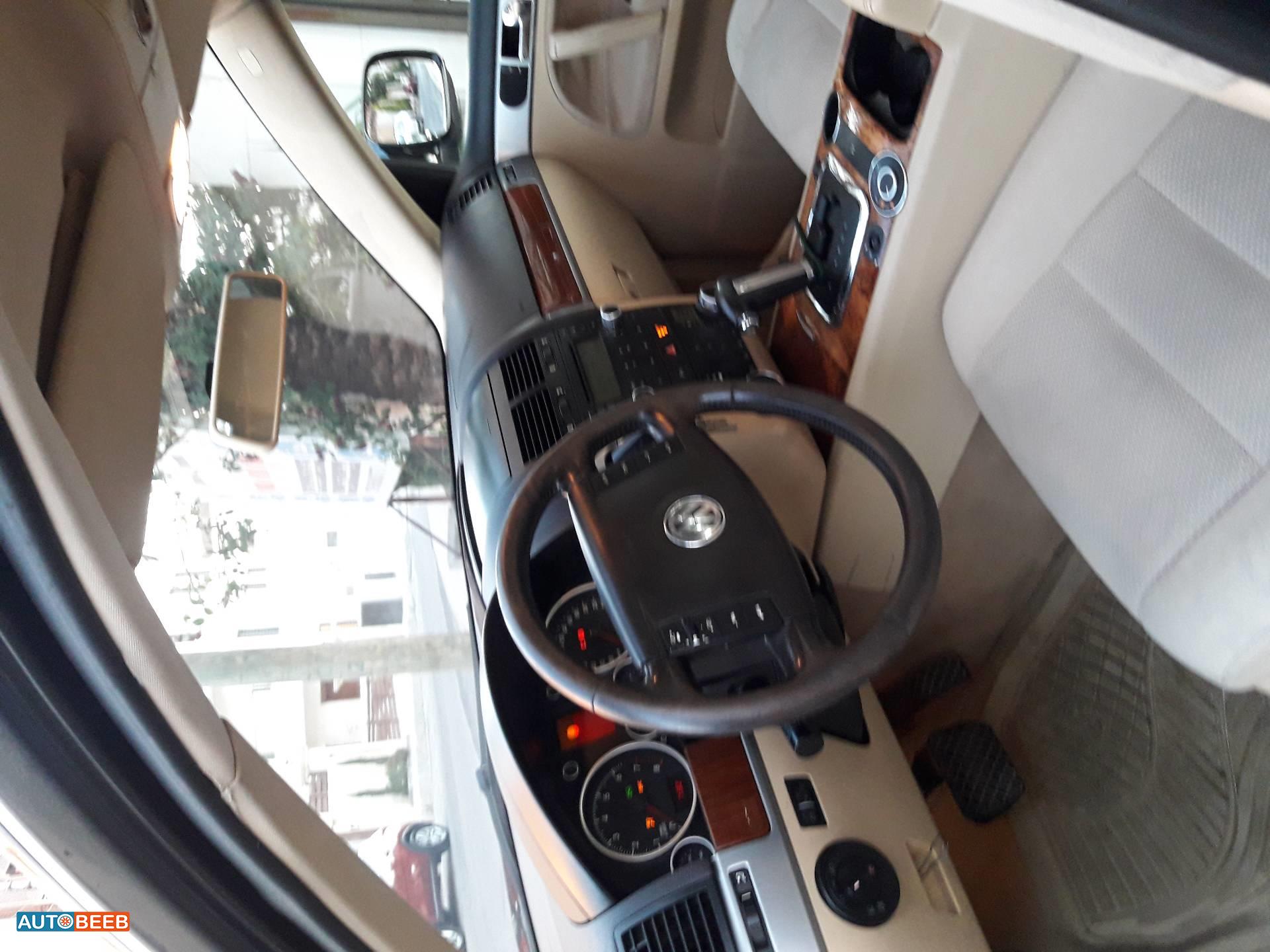 فولكس فاجن طوارق 2006