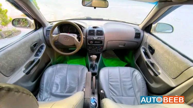 هيونداي فيرنا 1999