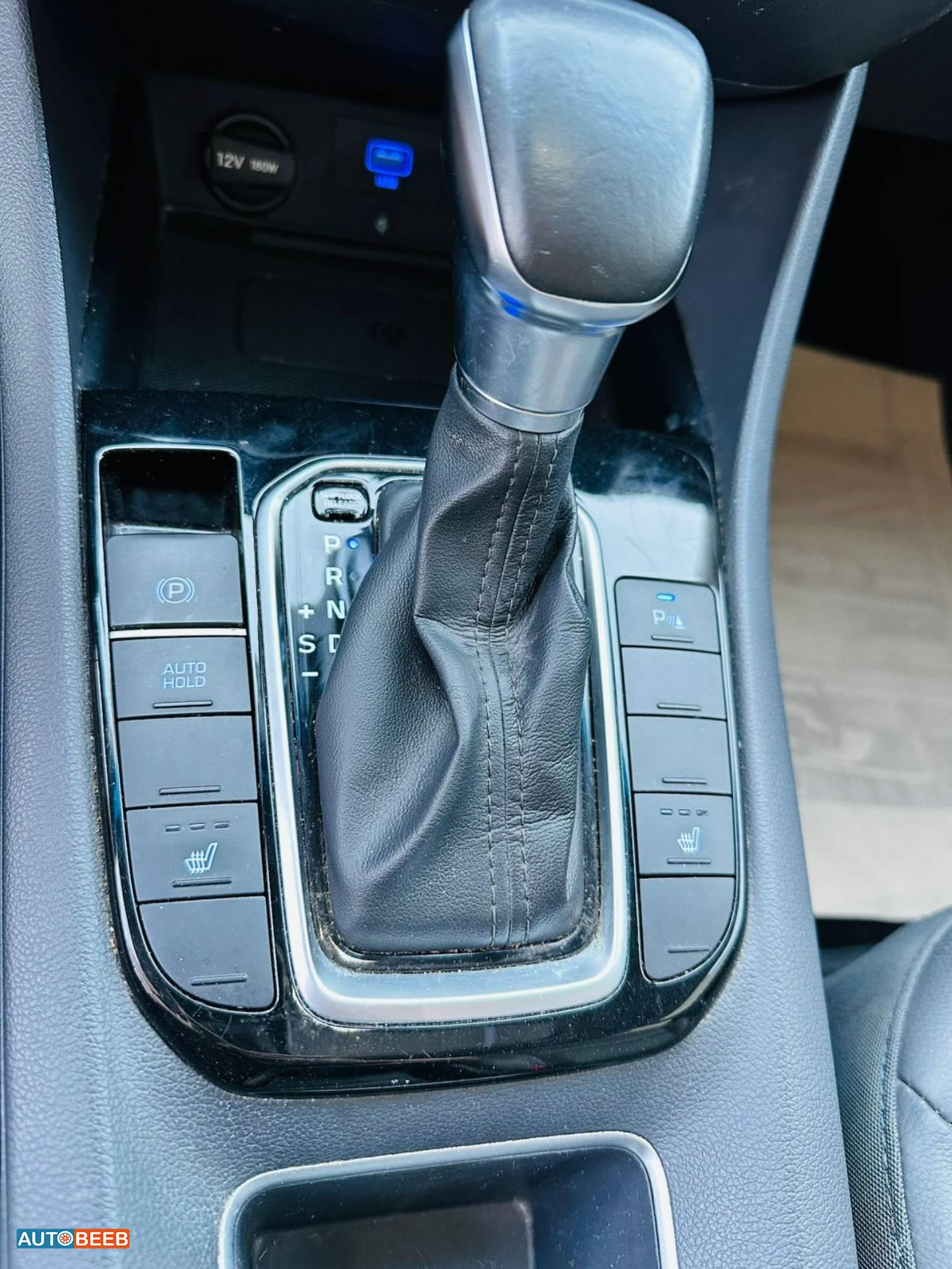 هيونداي ايونيك 2021