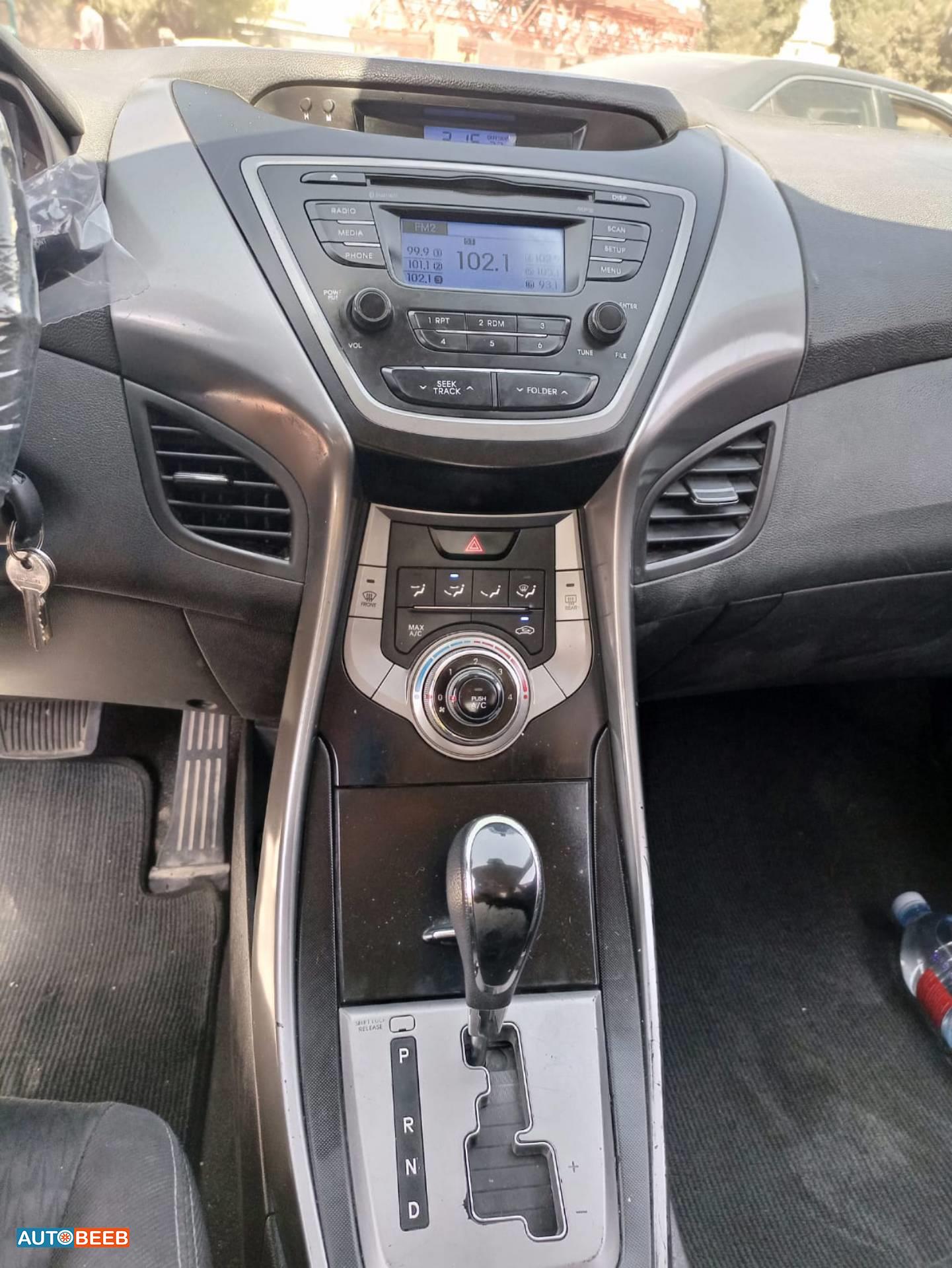 هيونداي افانتي 2013