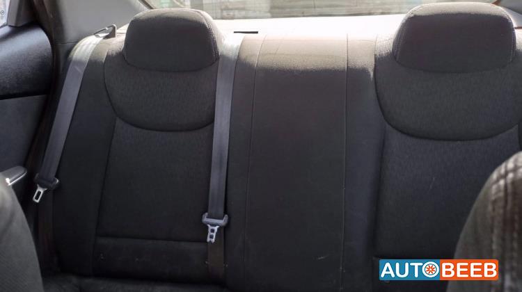 هيونداي افانتي 2013