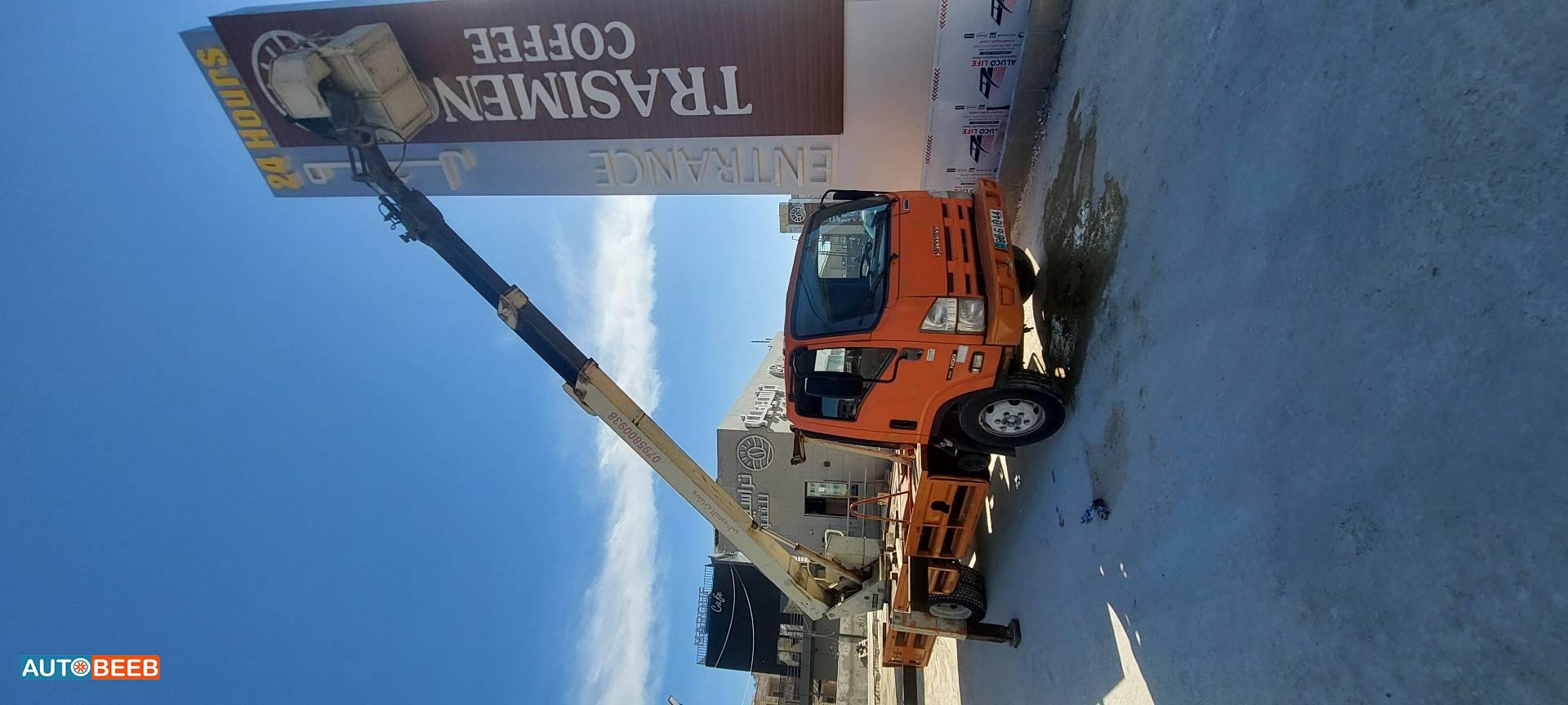 Tow Truck Isuzu 2013