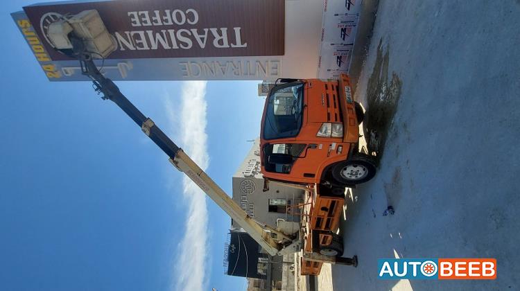 Tow Truck Isuzu 2013