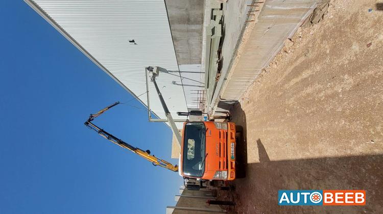 Tow Truck Isuzu 2013