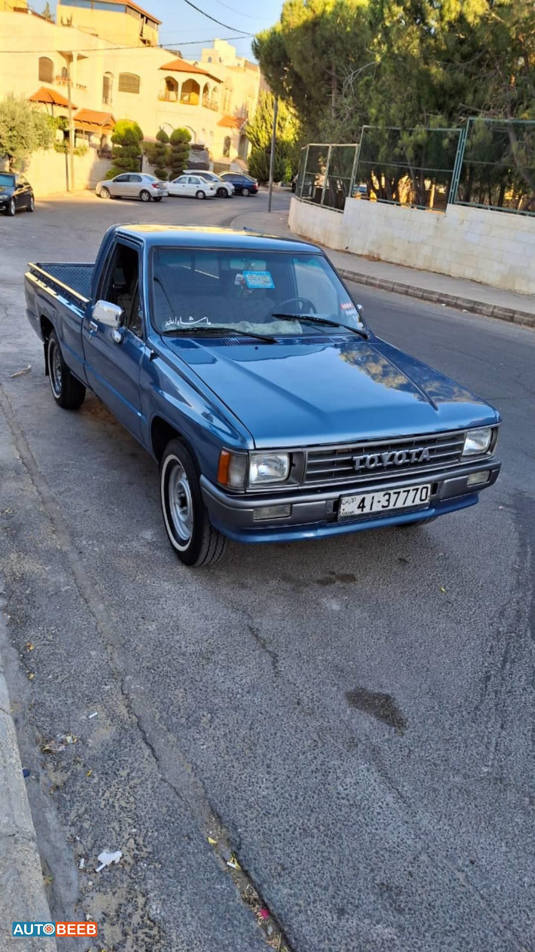 تويوتا هيلوكس 1984