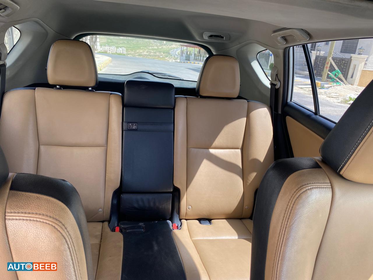 تويوتا راف فور 2016