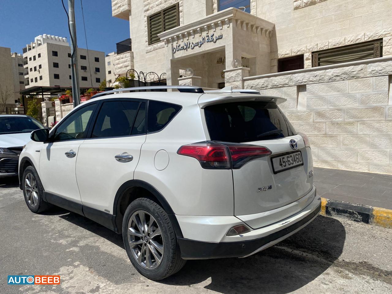 تويوتا راف فور 2016